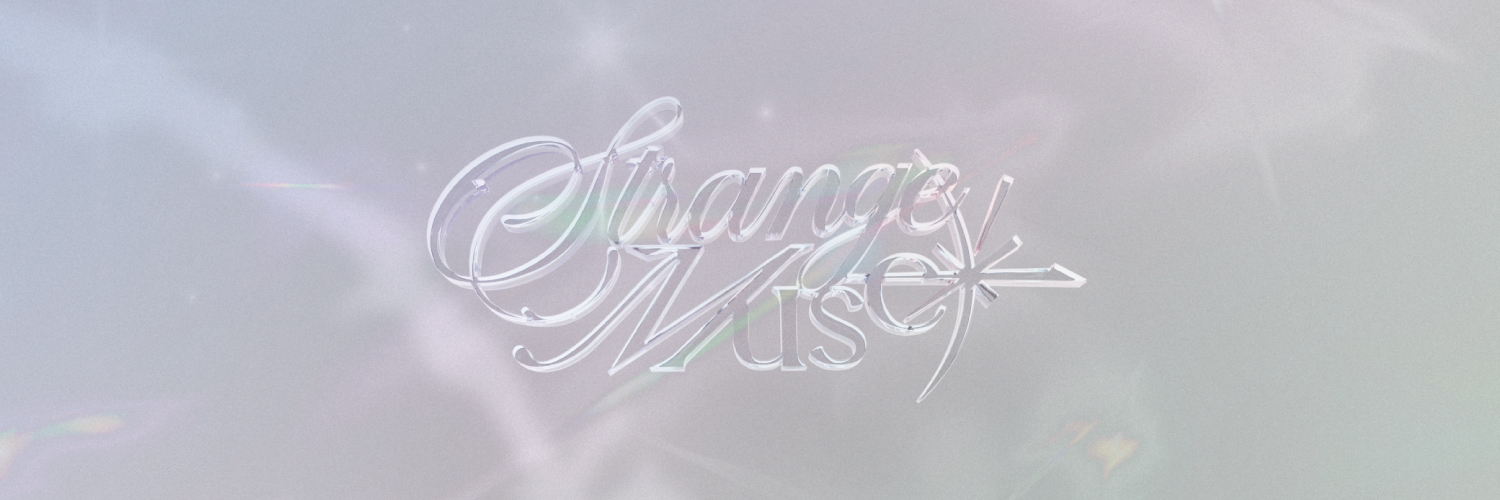 Discovery splash banner for NMIXX (엔믹스) | Strange Muse 2026.10.19 Discord server